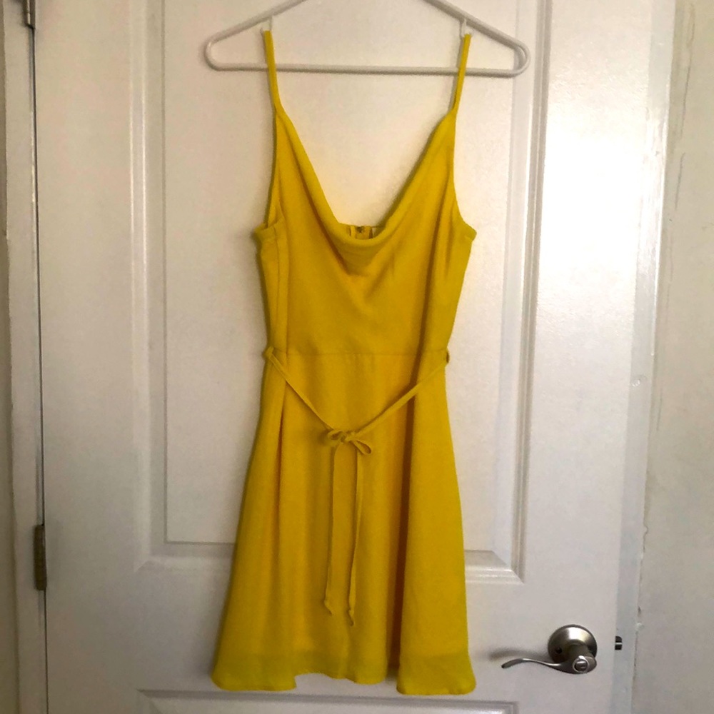 🔥🔥Super cute Dress size M brand socialite from Nordstrom Rack.